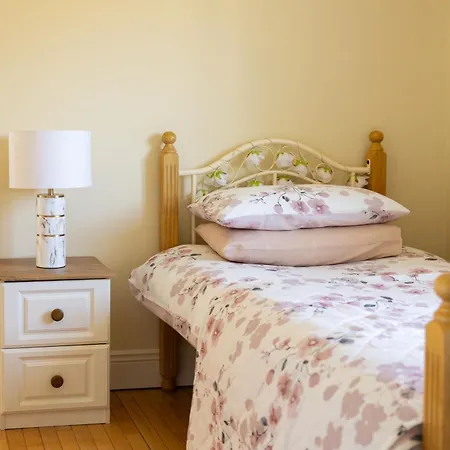 Loch View House In Loch Gowna Hébergement de vacances