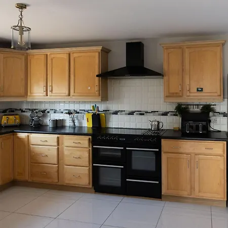 Loch View House In Loch Gowna Hébergement de vacances *