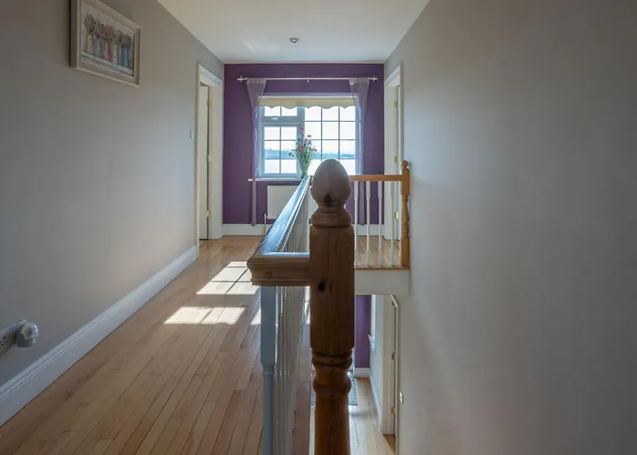 Loch View House In Loch Gowna *