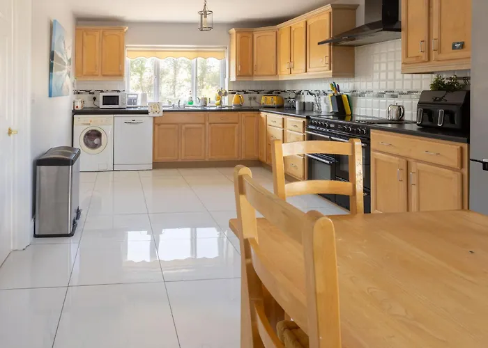 Loch View House In Loch Gowna *