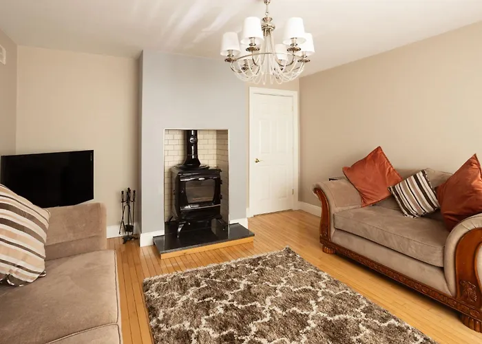 Loch View House In Loch Gowna